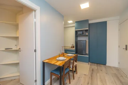 Apartamento com 1 Quarto para alugar, 32m² no Mercês, Curitiba