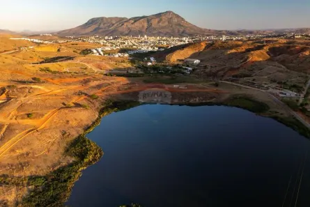 Lote/Terreno à venda, 300m² no Grã-Duquesa, Governador Valadares