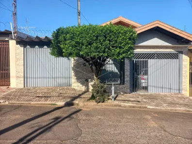 Casa com 6 Quartos à venda, 213m² no Vila Quaggio, Bauru