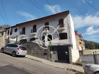 Casa com 3 Quartos à venda, 178m² no Democrata, Juiz de Fora
