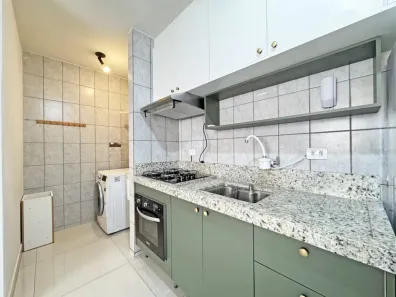 Apartamento com 1 Quarto para alugar, 39m² no Zona 07, Maringá