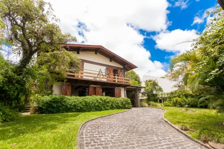 Imóvel Comercial com 7 Quartos à venda, 484m² no Mercês, Curitiba