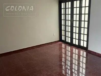 Sobrado com 4 Quartos à venda, 224m² no Parque das Nações, Santo André
