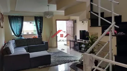 Sobrado com 4 Quartos à venda, 243m² no Parque Jaçatuba, Santo André