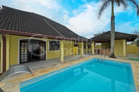 Casa com 4 Quartos à venda, 306m² no Parque Balneario Oasis, Peruíbe