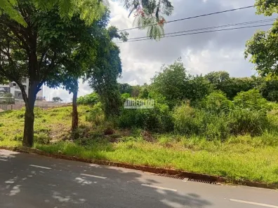 Lote/Terreno à venda, 499m² no Jardim do Lago, Uberaba