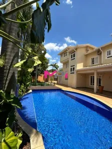 Casa de Condomínio com 4 Quartos à venda, 556m² no Retiro, Jundiaí