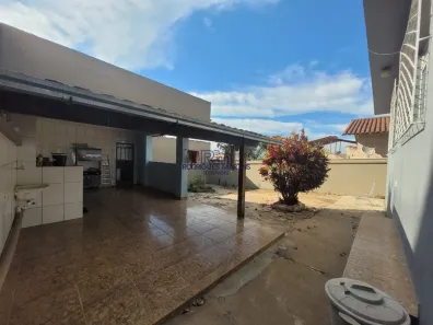 Casa com 3 Quartos à venda, 209m² no Caiçaras, Belo Horizonte