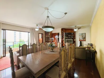 Apartamento com 3 Quartos para alugar, 135m² no Cambuí, Campinas