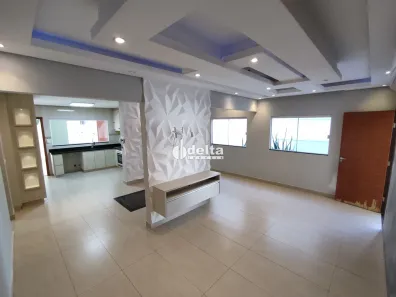 Casa com 3 Quartos para alugar, 240m² no Planalto, Uberlândia