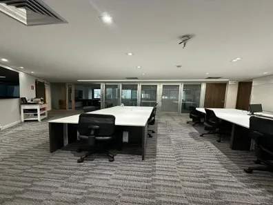 Sala Comercial para alugar, 600m² no Jardim Paulistano, São Paulo