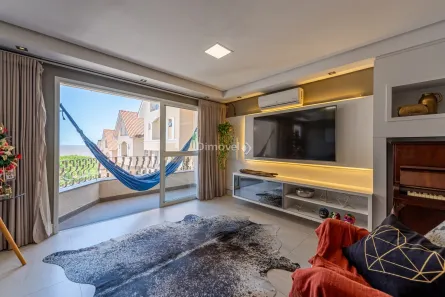 Casa de Condomínio com 3 Quartos à venda, 220m² no Pedra Redonda, Porto Alegre
