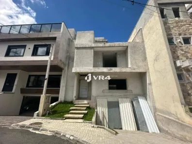 Casa de Condomínio com 4 Quartos à venda, 233m² no Pinheirinho, Curitiba