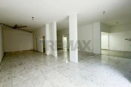 Ponto Comercial para alugar, 235m² no Cascatinha, Juiz de Fora
