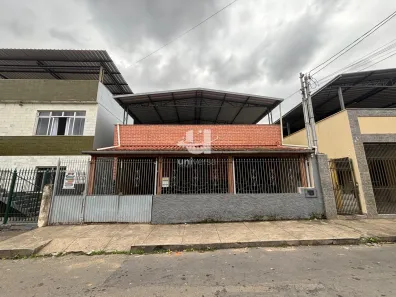 Casa com 3 Quartos para alugar, 166m² no Santa Cândida, Juiz de Fora