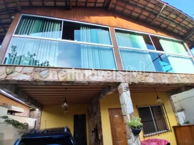 Casa com 3 Quartos à venda, 300m² no Planalto, Belo Horizonte