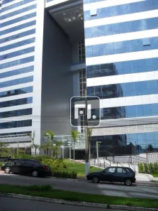 Sala Comercial para alugar, 153m² no Green Valley Alphaville, Barueri