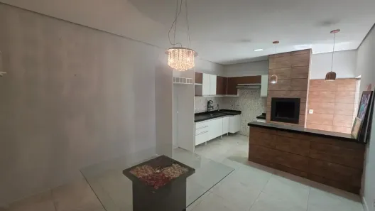 Casa de Condomínio com 3 Quartos à venda, 110m² no Petrópolis, Várzea Grande