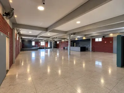 Ponto Comercial com 2 Quartos para alugar, 500m² no Jardim Estádio, Jaú