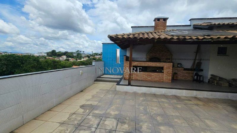 Casa com 3 quartos — Planalto, Belo Horizonte