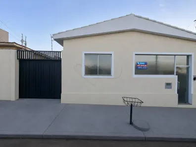 Casa com 3 Quartos para alugar, 80m² no Vila Claudia, Limeira