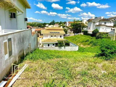 Lote/Terreno à venda, 450m² no Villaggio Capríccio, Louveira