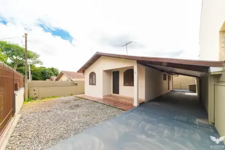 Casa com 2 Quartos para alugar, 90m² no Santa Felicidade, Curitiba