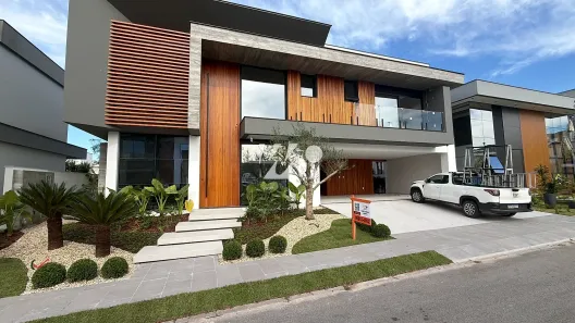Casa com 3 Quartos à venda, 345m² no Pedra Branca, Palhoça