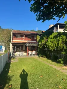 Casa com 3 Quartos à venda, 250m² no Jurerê, Florianópolis