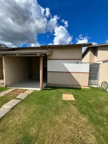 Casa de Condomínio com 2 Quartos à venda, 78m² no Sítios Vale das Brisas, Senador Canedo