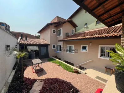 Casa com 4 Quartos à venda, 550m² no Piqueri, São Paulo