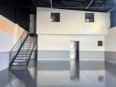 Galpão/Depósito/Armazém para alugar, 180m² no Centro, Ponta Grossa