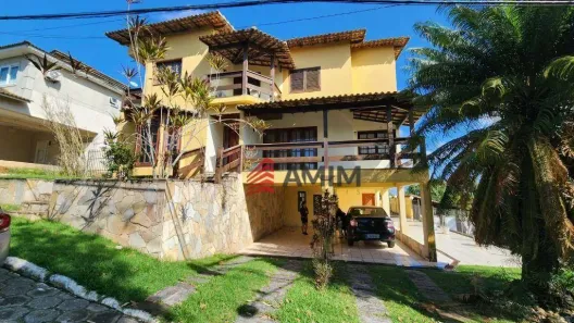 Casa de Condomínio com 4 Quartos à venda, 400m² no Sapê, Niterói