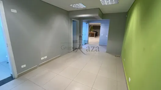 Prédio Comercial para alugar, 440m² no Jardim Leonídia, Jacareí