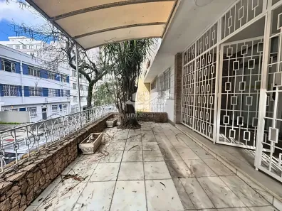 Ponto Comercial com 5 Quartos para alugar, 600m² no Centro, Juiz de Fora