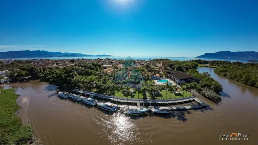 Casa com 3 Quartos à venda, 131m² no Jardim Miramar, Caraguatatuba