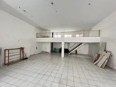 Galpão/Depósito/Armazém para alugar, 220m² no Vila Linda, Santo André
