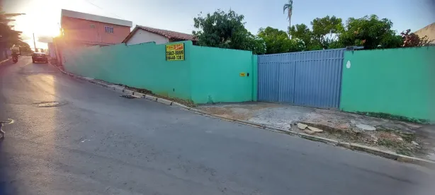 Casa com 4 Quartos para alugar, 950m² no Vila São José, Brasília