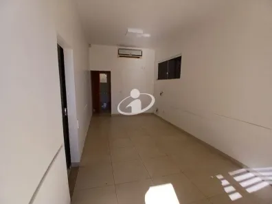 Imóvel Comercial para alugar, 200m² no Centro, Uberlândia
