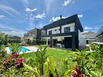 Casa de Condomínio com 4 Quartos à venda, 270m² no Vila Nova, Joinville