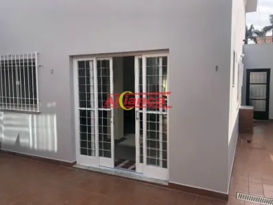 Sobrado com 3 Quartos à venda, 242m² no Vila Galvão, Guarulhos