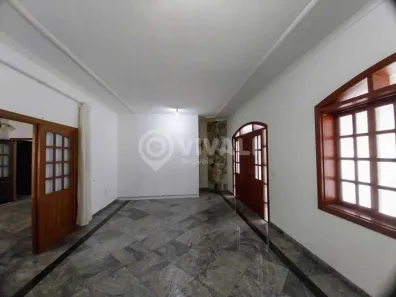 Casa com 5 Quartos à venda, 348m² no Jardim Santo Antônio, Itatiba