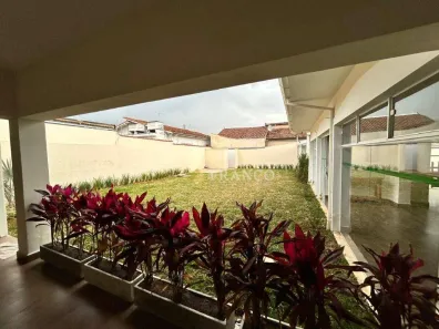 Casa com 7 Quartos à venda, 550m² no Centro, Taubaté