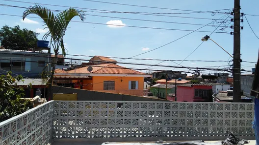 Sobrado com 4 Quartos à venda, 230m² no Vila Dirce, Carapicuíba