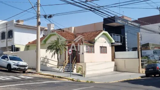 Casa com 3 Quartos à venda, 220m² no Barbosa, Marília