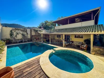 Casa com 3 Quartos à venda, 300m² no Guaiúba, Guarujá