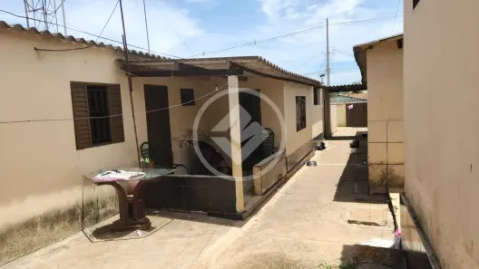 Casa com 5 Quartos à venda, 481m² no Independência, Aparecida de Goiânia