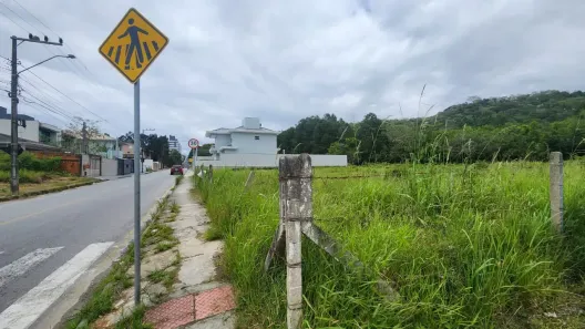 Lote/Terreno à venda, 1735m² no Areias, São José