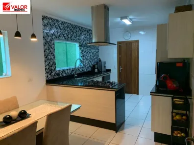 Casa com 3 Quartos para venda ou aluguel, 246m² no Jardim Peri Peri, São Paulo