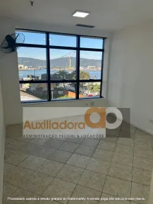Sala Comercial para alugar, 80m² no Ponta da Praia, Santos